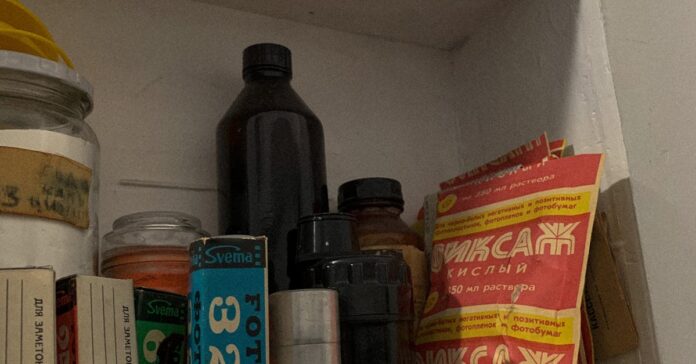 how to store medicines safely