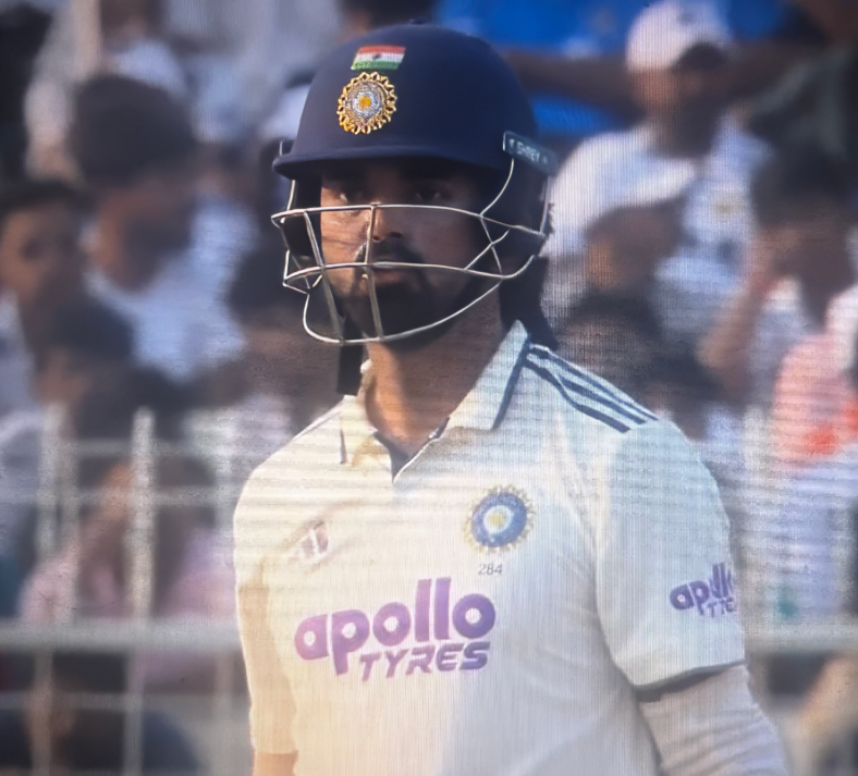  KL Rahul anchor India after Yashasvi Jaiswal's dismissal
