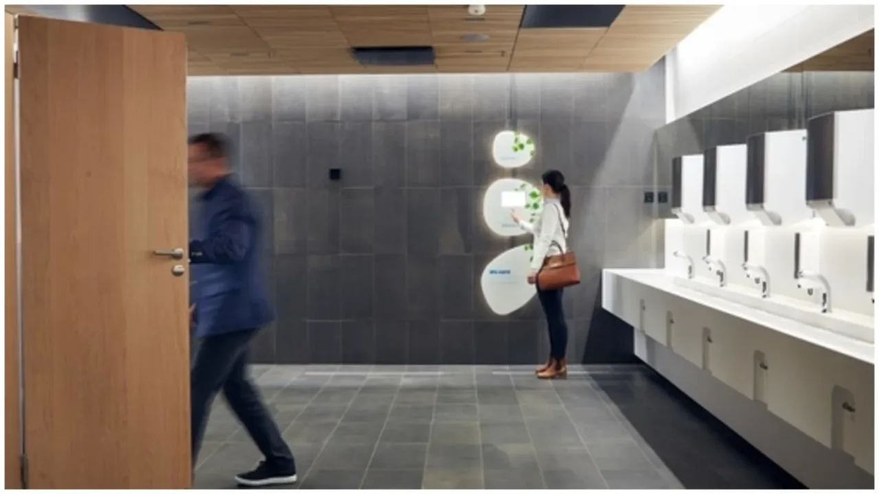 Airport toilet fees Europe Ryanair toilet charges