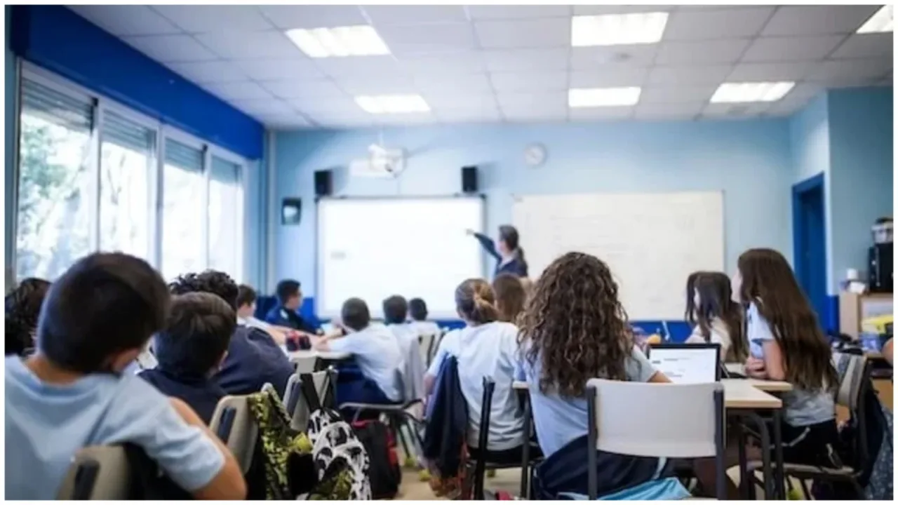 UAE Distance Learning Extension